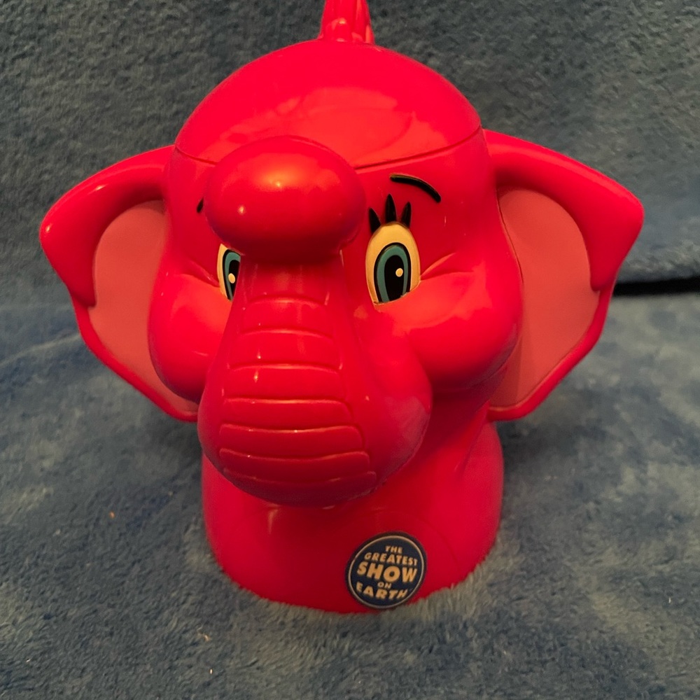 VINTAGE Ringling Brothers Pink Elephant Cup